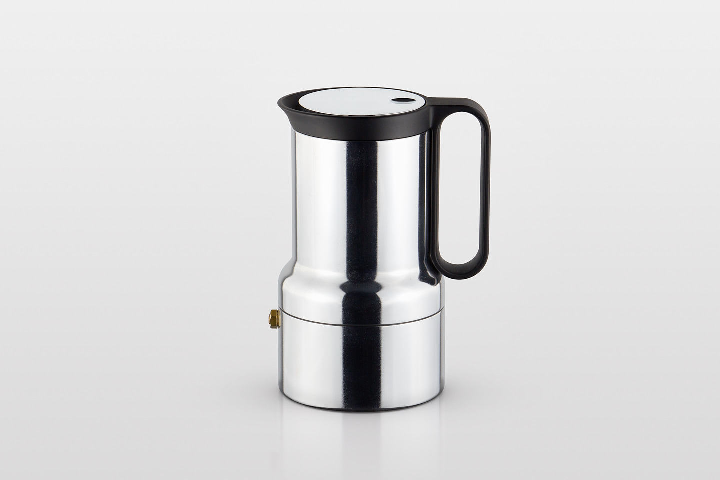 https://officeforproductdesign.com/img/MokaCoffeePot/MokaCoffeePot_by_OfficeforProductDesign_W03.jpg